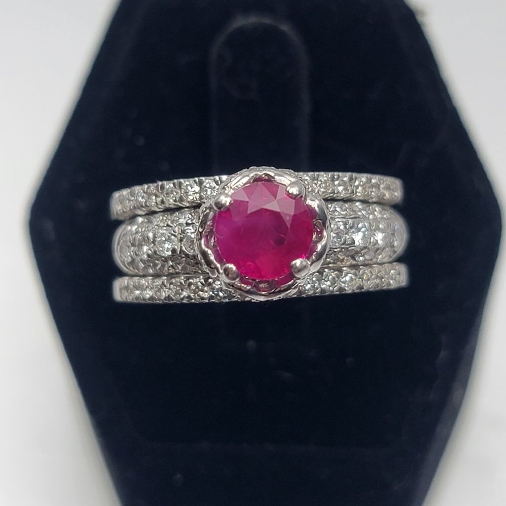 18K white gold Ruby and Diamond Ring - Picture 5 of 11